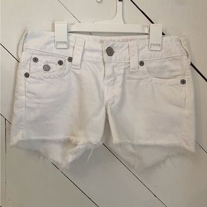 Size 26 TRUE RELIGION Keira 100% COTTON WHITE Cut-Off Denim Jean Shorts